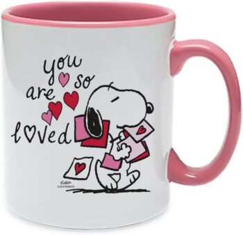 مج سيراميك مطبوع
  عليه عبارة «You are So Loved» بتصميم كرتوني لشخصية كلب سنوبي هدية لطيفة لعيد
  الحب للقهوة والشاي بلون زهري من الداخل سعة 325 مل